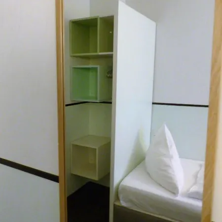 Hotel Alex 2*