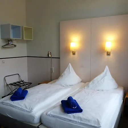 Alex Hotel 2*