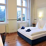 Alex Hotel