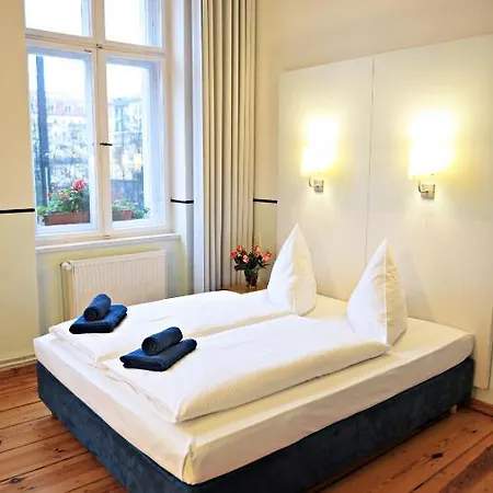 Alex Hotel 2*